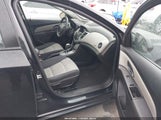 Chevrolet Cruze Ls Auto 1G1PA5SH8F7276950 photo