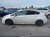 Toyota Prius Two JTDKN3DU8C1487777 fotografie