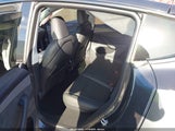 Tesla Model Y Long Range Dual Motor All-Wheel Drive 7SAYGDED2TF385362 fotografie