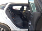 Chevrolet Malibu Fwd 1Lt 1G1ZD5ST3RF207792 photo