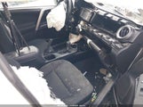 Toyota Rav4 Le JTMZFREV1JJ729232 снимка