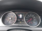 Volkswagen Golf Gti 2.0T Autobahn/2.0T S/2.0T Se 3VW547AU2JM263185 снимка