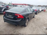 Volvo S60 T5/T5 Platinum/T5 Premier/T5 Premier Plus YV1612FH6D2172117 fotografie