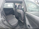 Toyota Matrix 2T1KR32E06C609922 снимка
