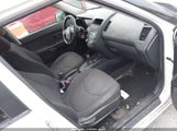 Kia Soul KNDJT2A58C7475201 photo