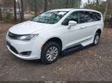 Chrysler Pacifica Touring-L 2C4RC1BG1HR526931 снимка