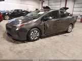 Toyota Prius Two JTDKBRFU4J3588731 снимка