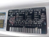Kia Sorento 2.4L Lx 5XYPG4A35GG117197 photo