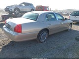 Lincoln Town Car Signature Limited 2LNBL8CV4AX618748 fotografie