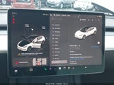 Tesla Model 3 Long Range Dual Motor All-Wheel Drive 5YJ3E1EB5NF166165 fotografie