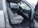 Toyota Tundra Grade 4.6L V8 5TFRM5F11DX055787 fotografie