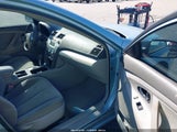 Toyota Camry Le 4T1BE46K27U588735 снимка