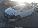 Toyota Prius C Two JTDKDTB38F1105894 снимка