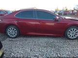 Toyota Camry Le 4T1B11HK9KU241032 photo