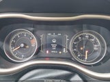 Jeep Cherokee Latitude 1C4PJLCB8GW370842 снимка