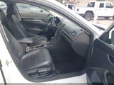 Volkswagen Passat 2.0T Se 1VWBA7A39JC016895 photo