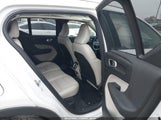Volvo Xc40 T5 Momentum YV4162UK7K2101924 fotografie
