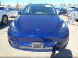 Tesla Model Y Performance Dual Motor All-Wheel Drive 7SAYGDEF2NF330172 fotografie
