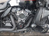 Harley-Davidson Fltrxs 1HD1KTP14LB652965 fotografie