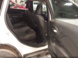 Jeep Cherokee Latitude 1C4PJLCB0FW530825 снимка