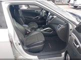Hyundai Veloster Base W/Black KMHTC6AD4DU092314 снимка
