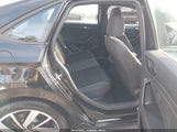 Volkswagen Jetta Gli 2.0T 35Th Anniversary Edition/2.0T Autobahn/2.0T S 3VW5T7BU1KM187056 fotografie