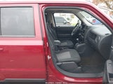 Jeep Patriot Latitude 1C4NJRFB6ED629861 снимка