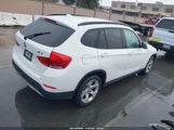 BMW X1 Sdrive28I WBAVM1C55FV318244 снимка