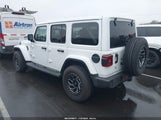Jeep Wrangler Unlimited Sahara 4X4 1C4HJXEG9KW661556 photo