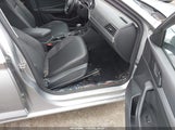 Volkswagen Jetta 1.4T R-Line/1.4T S/1.4T Se 3VWCB7BU4LM051063 fotografie