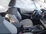 Toyota Corolla Le JTDEPRAE3LJ108546 снимка