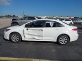 Toyota Corolla Le JTDEPMAE3MJ180920 снимка