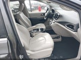 Chrysler Pacifica Touring-L 2C4RC1BG6HR507520 снимка