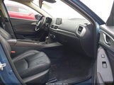 Mazda Mazda3 Touring 3MZBN1V3XJM242017 снимка