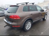 Volkswagen Touareg 3.6L Sport WVGEF9BP7ED001676 снимка