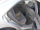 Toyota Camry Le 4T1BE32K55U420620 снимка