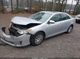 Toyota Camry Le 4T1BF1FK5CU040010 fotografie