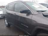 Jeep Compass Latitude 4X4 3C4NJDBN0RT583298 снимка