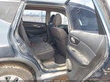 Nissan Rogue S KNMAT2MT6FP513832 снимка