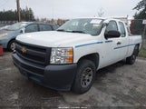 Chevrolet Silverado  Work Truck 1GCEC19018Z266382 fotografie