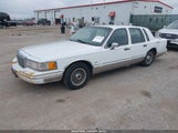 Lincoln Town Car Executive 1LNCM81W3MY666338 fotografie