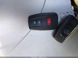 Toyota Prius Three Touring JTDKARFUXG3509977 снимка