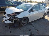 Toyota Prius Three Touring JTDKARFUXG3509977 снимка