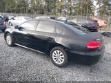 Volkswagen Passat 2.5L Wolfsburg Edition 1VWAP7A35EC007689 снимка