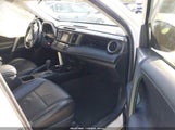 Toyota Rav4 Xle JTMWFREV7JJ738181 photo