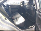 Toyota Corolla Xle 5YFBURHE7JP769782 снимка