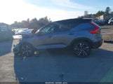Volvo Xc40 T5 Momentum/T5 R-Design YV4162XZ8K2004241 fotografie
