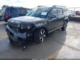 Hyundai Santa Fe Limited 5NMP44GL2SH141620 photo