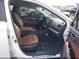 Subaru Outback 2.5I Touring 4S4BSATC6K3228211 photo