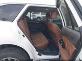 Subaru Outback 2.5I Touring 4S4BSATC6K3228211 photo